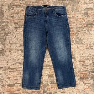 Kut from the Kloth women’s Lauren crop straight leg capris